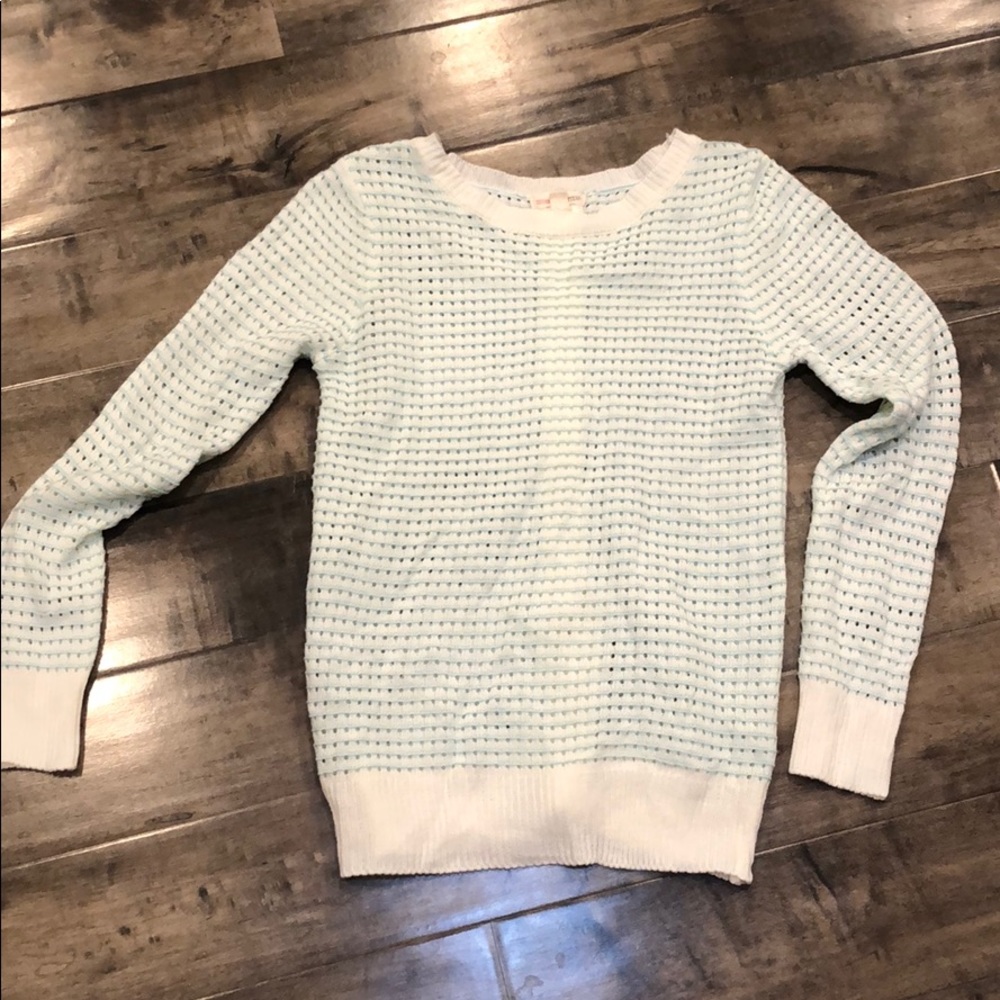 White and blue sweater Size M